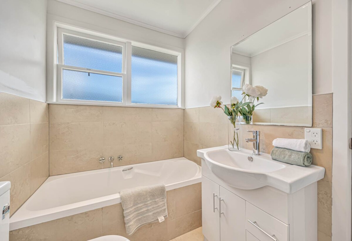 49 Patons Road, Howick, Auckland