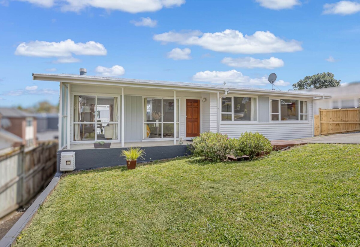 49 Patons Road, Howick, Auckland