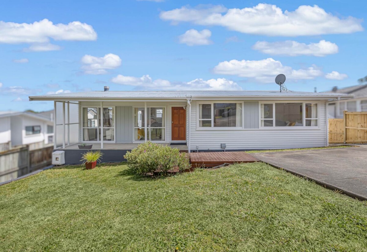 49 Patons Road, Howick, Auckland