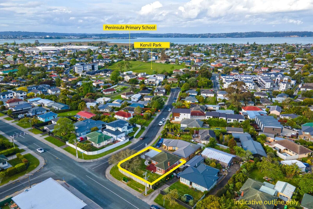 38 Neil Avenue Te Atatu Peninsula, Auckland