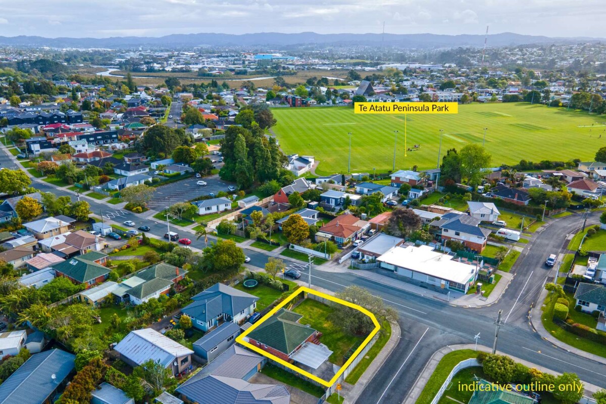 38 Neil Avenue Te Atatu Peninsula, Auckland