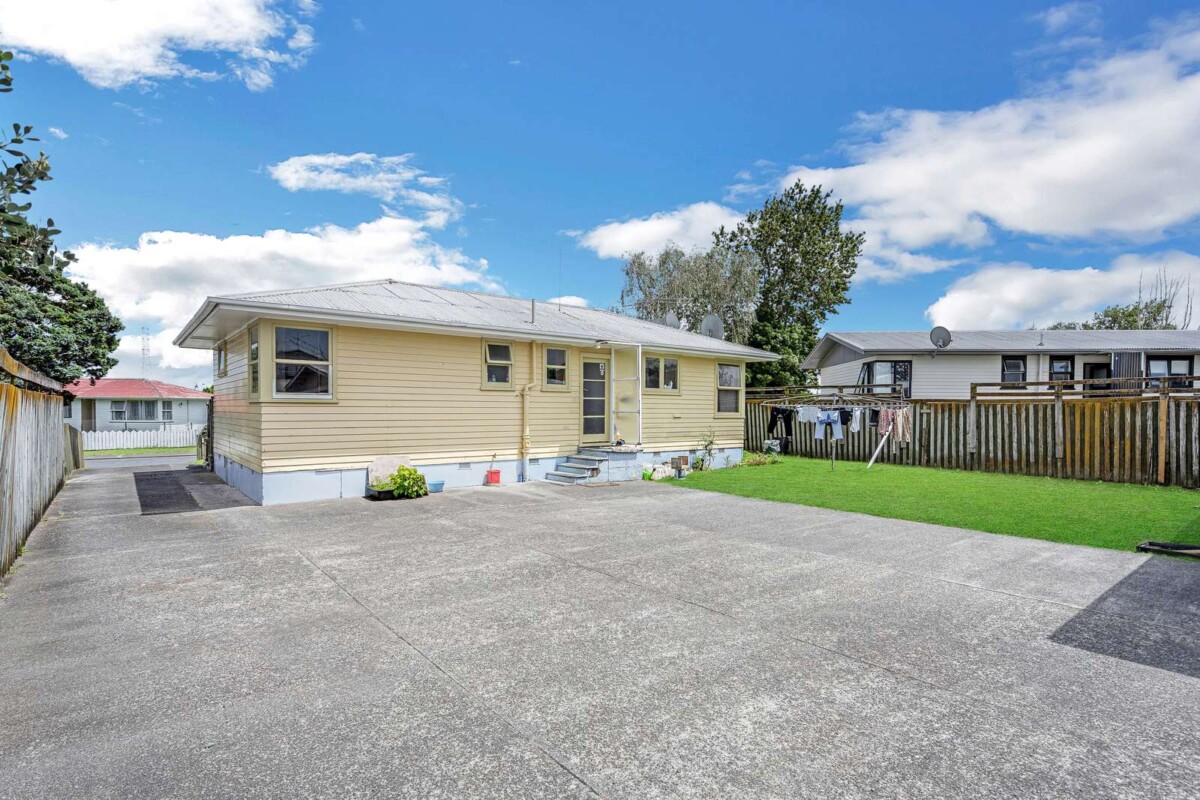 31 Tairere Crescent Rosehill, Auckland