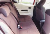 2012 Toyota Aqua HYBRID Hatchback Automatic, 105,800 km