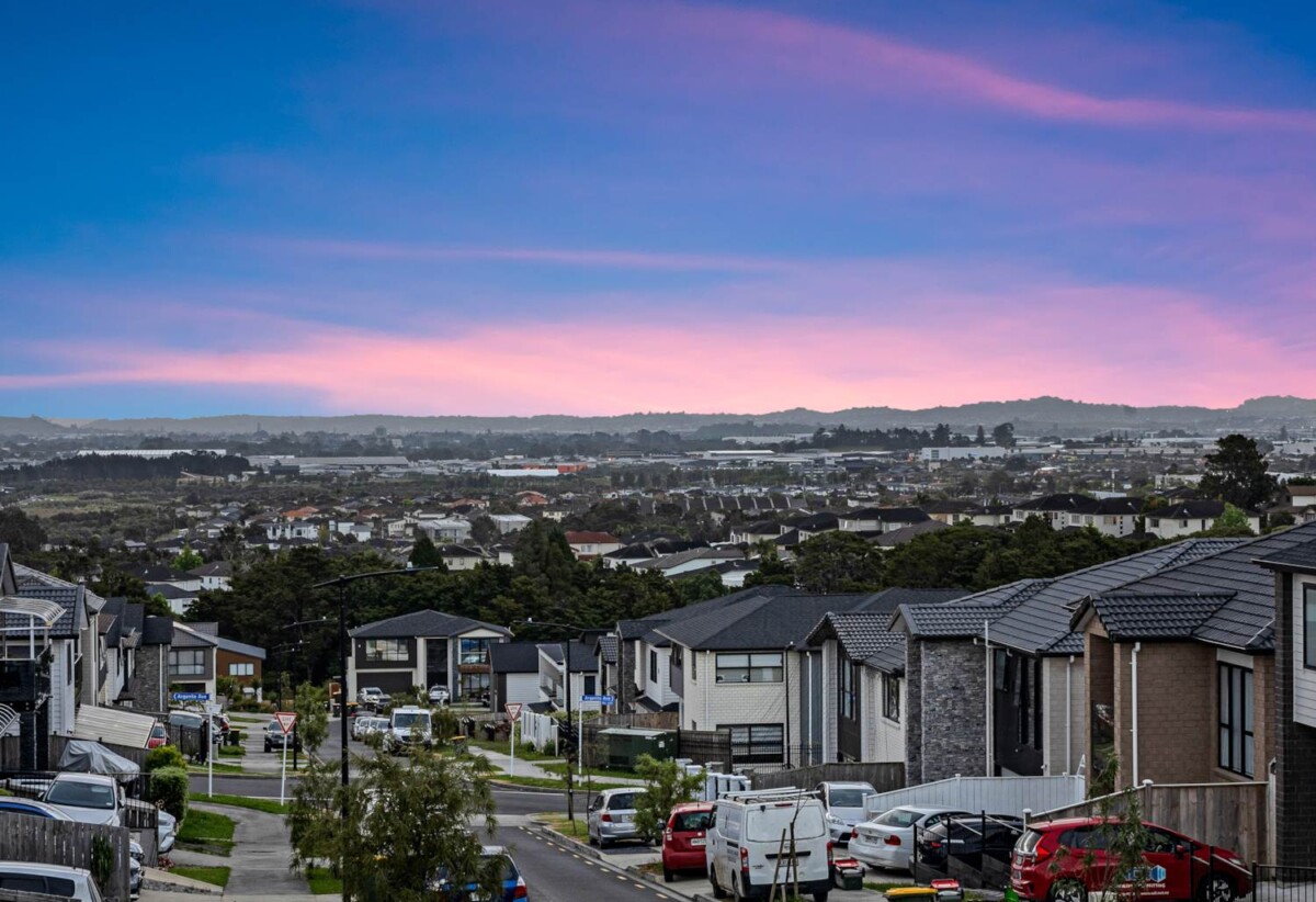 37 Hing Street, Flat Bush, Auckland