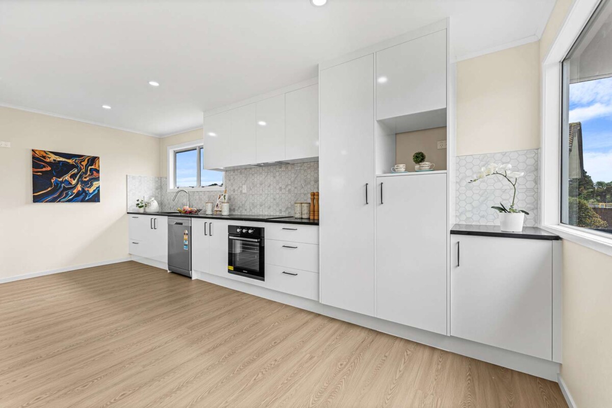 Fully Renovated, 43 Zelda Avenue Clover Park, Auckland
