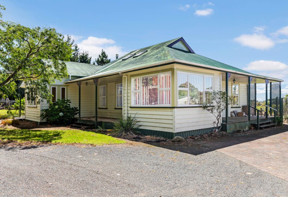 40 Farley Road, Clarks Beach, Auckland