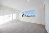 Urgent Sale, 6/90 Point England Road, Pt England, Auckland
