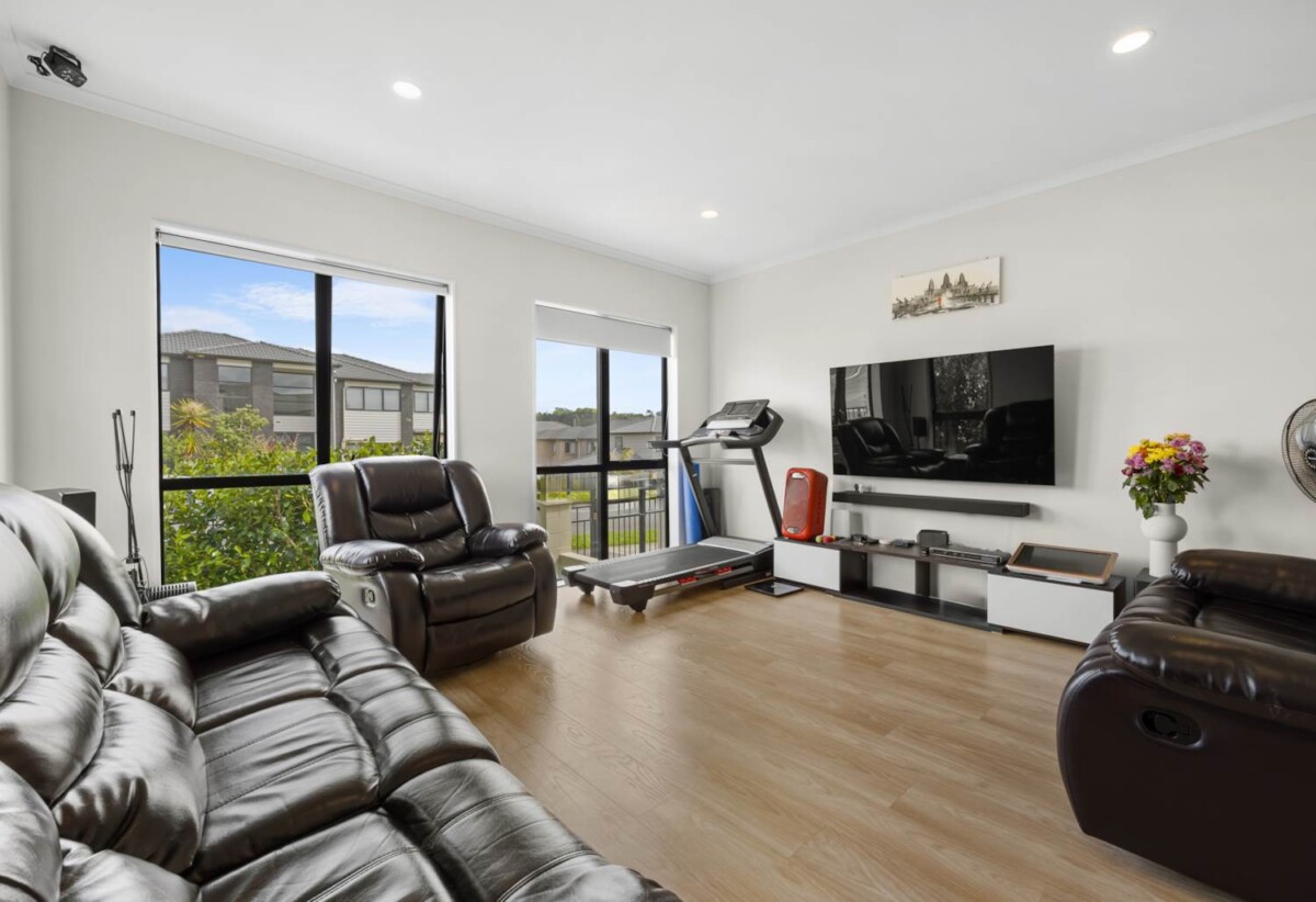 35 Mcquoids Road, Flat Bush, Auckland
