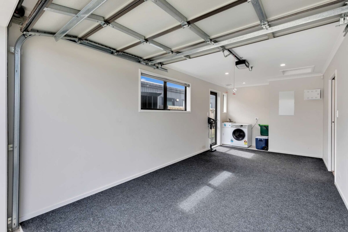 12 Farmland Road, Papakura, Auckland