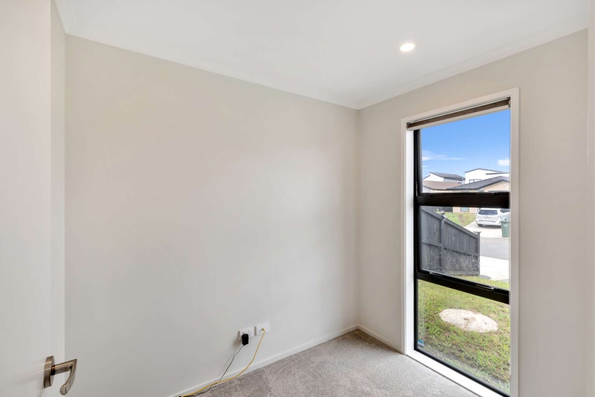 12 Farmland Road, Papakura, Auckland
