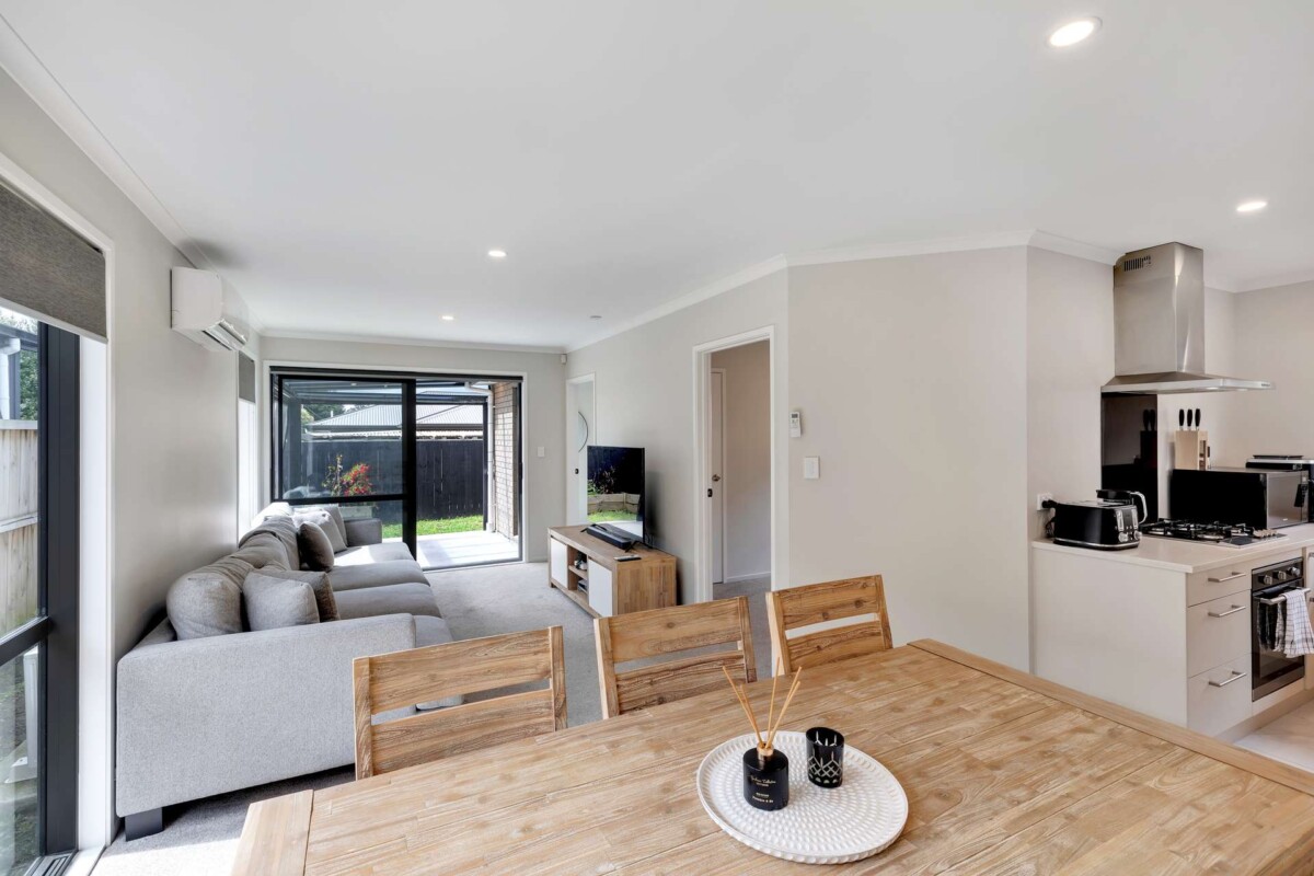 12 Farmland Road, Papakura, Auckland