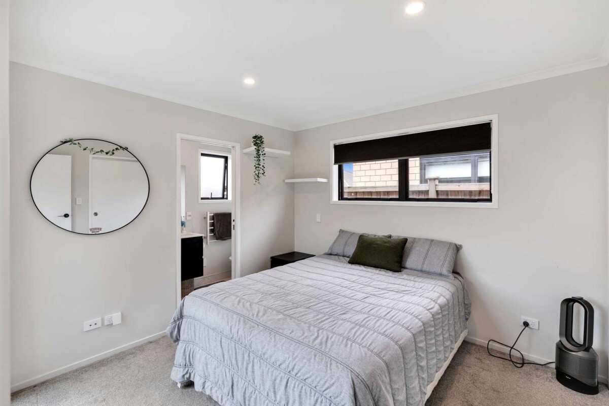 12 Farmland Road, Papakura, Auckland