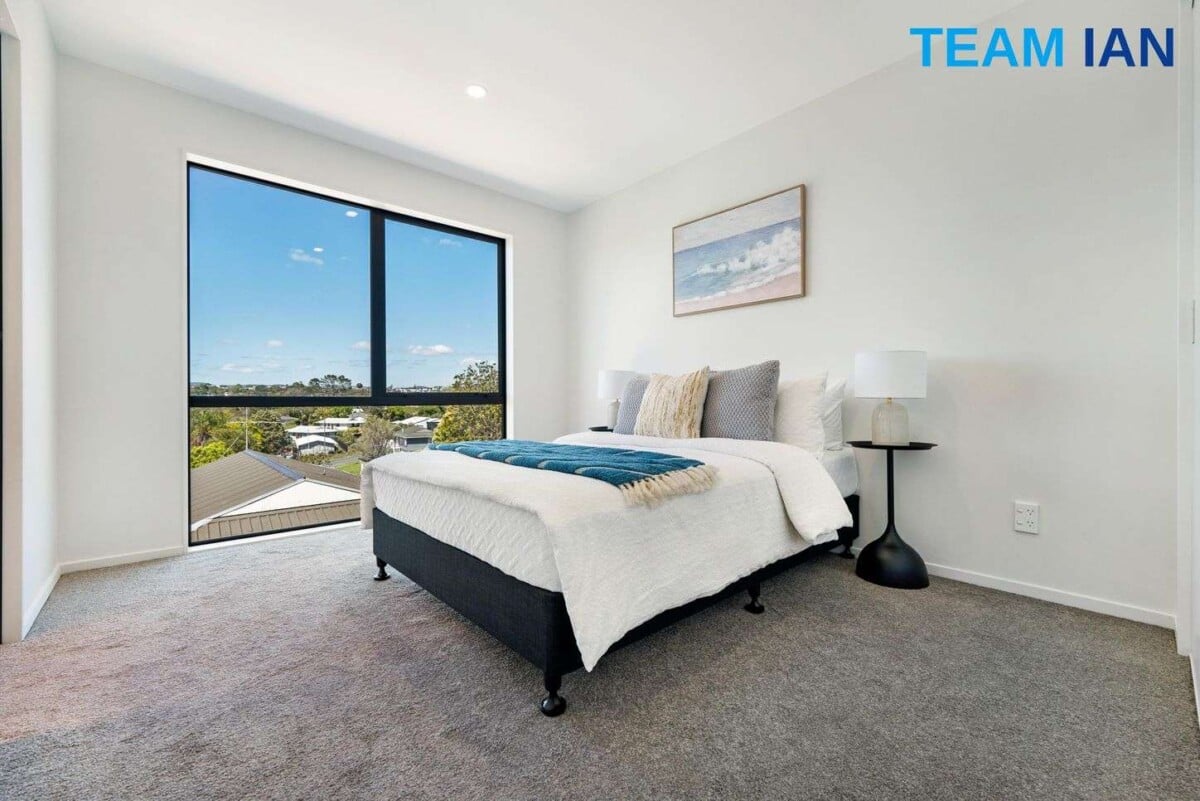 4/11 Kayle Glen West Harbour, Auckland