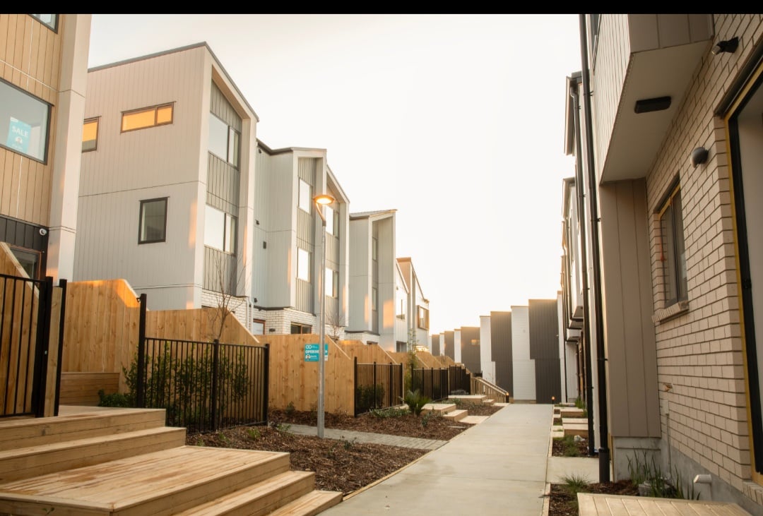 Te Atatu Peninsula Brand-New 4-Bedroom Home with Just a 10% Deposit*