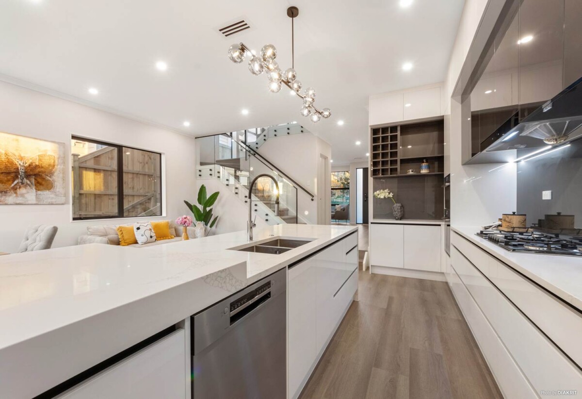 25 Hauhake Rd, Flat Bush