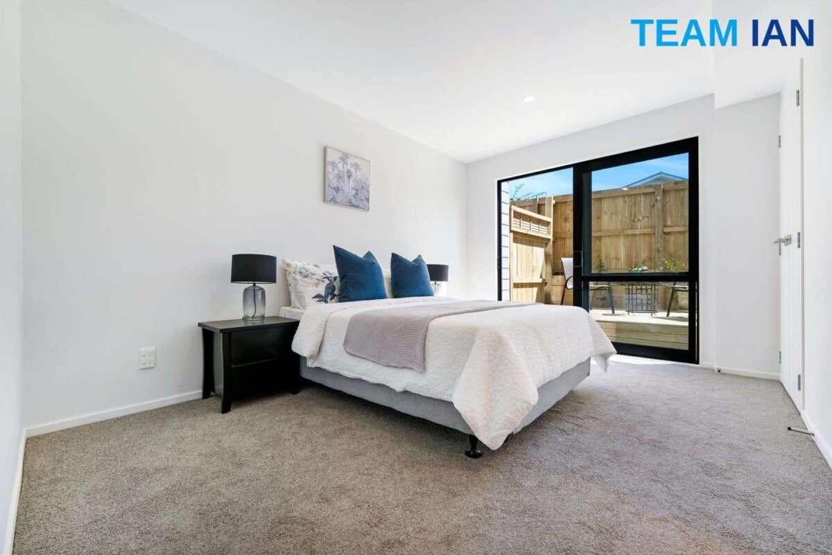 4/11 Kayle Glen West Harbour, Auckland