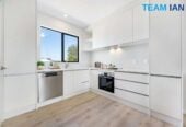 4/11 Kayle Glen West Harbour, Auckland