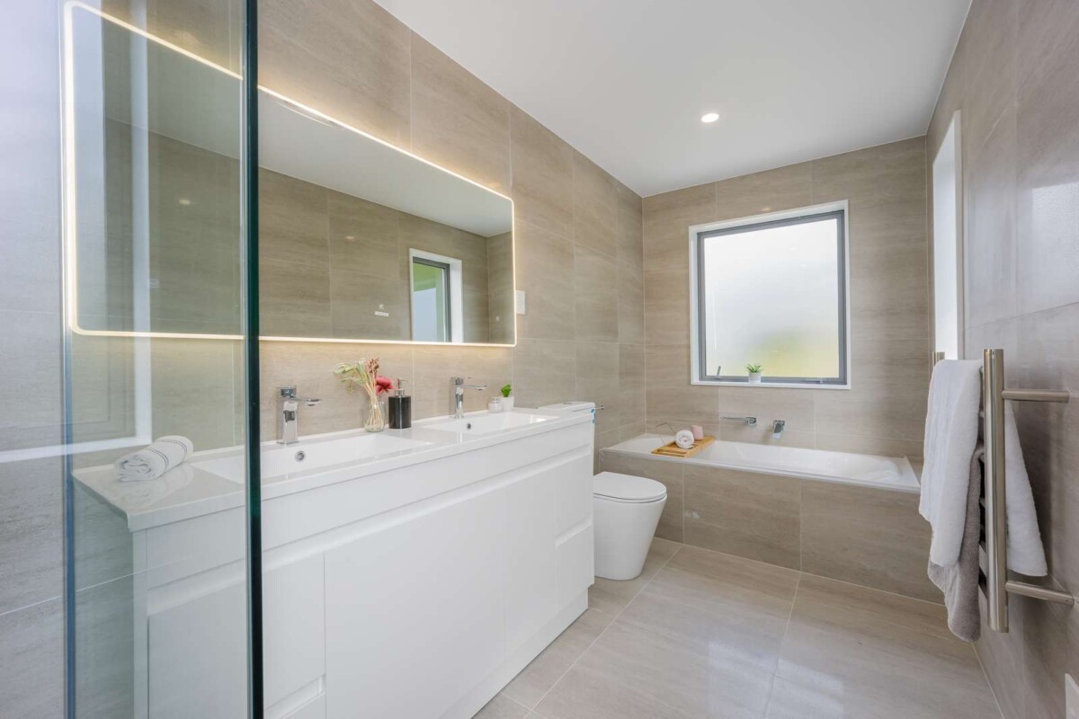 9B Widmore Drive Royal Heights, Auckland