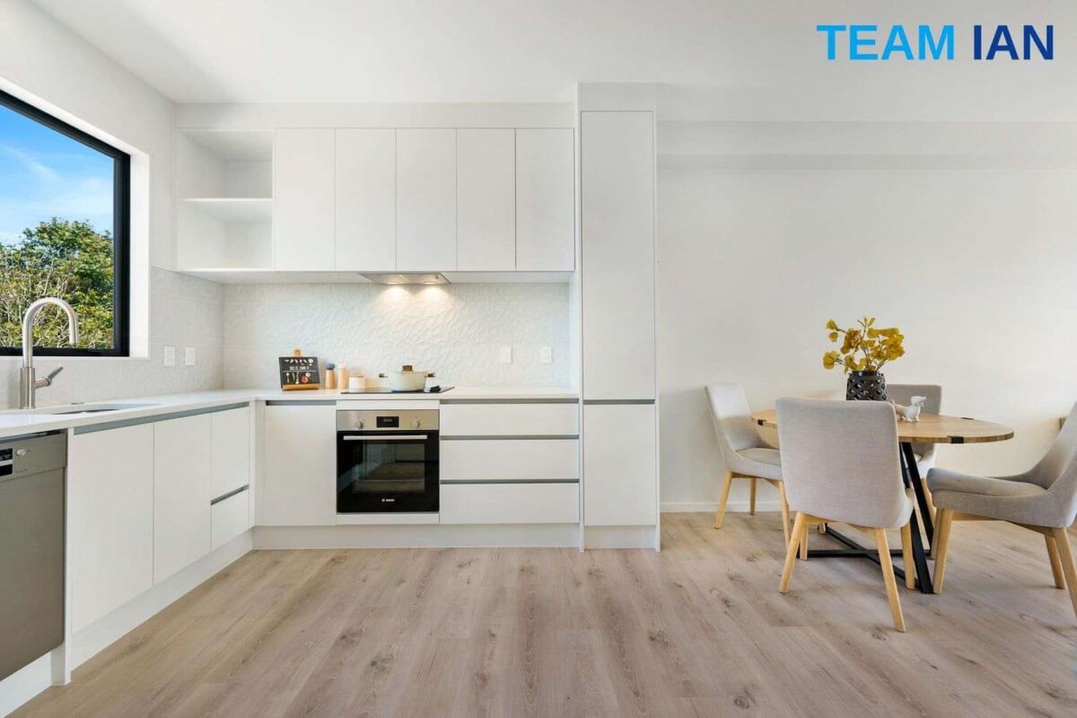 4/11 Kayle Glen West Harbour, Auckland