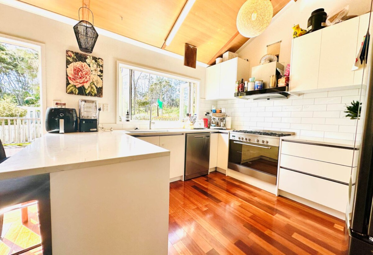 89 Glendhu Road, Glenfield, Auckland