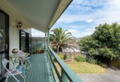 2/106 Bradbury Road, Botany Downs, Auckland