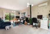 2/106 Bradbury Road, Botany Downs, Auckland