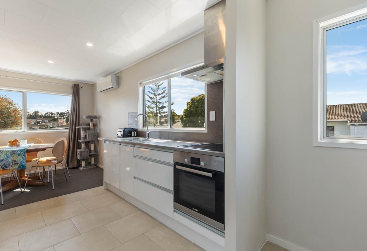 25 Secretariat Place, Randwick Park, Auckland