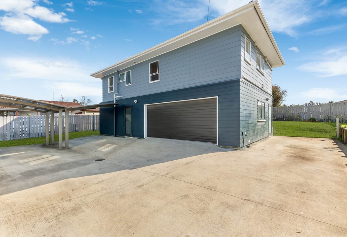 25 Secretariat Place, Randwick Park, Auckland
