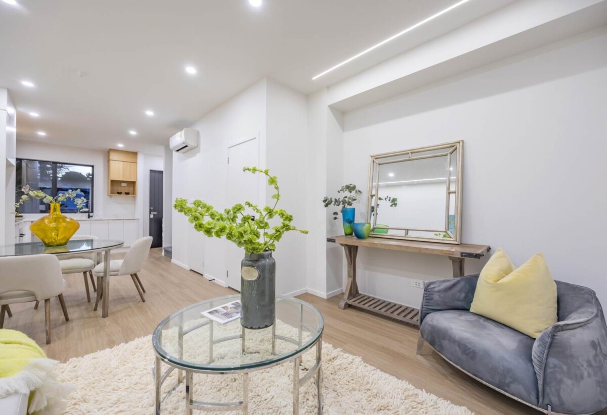 16/7 Broadview Place, Howick, Auckland
