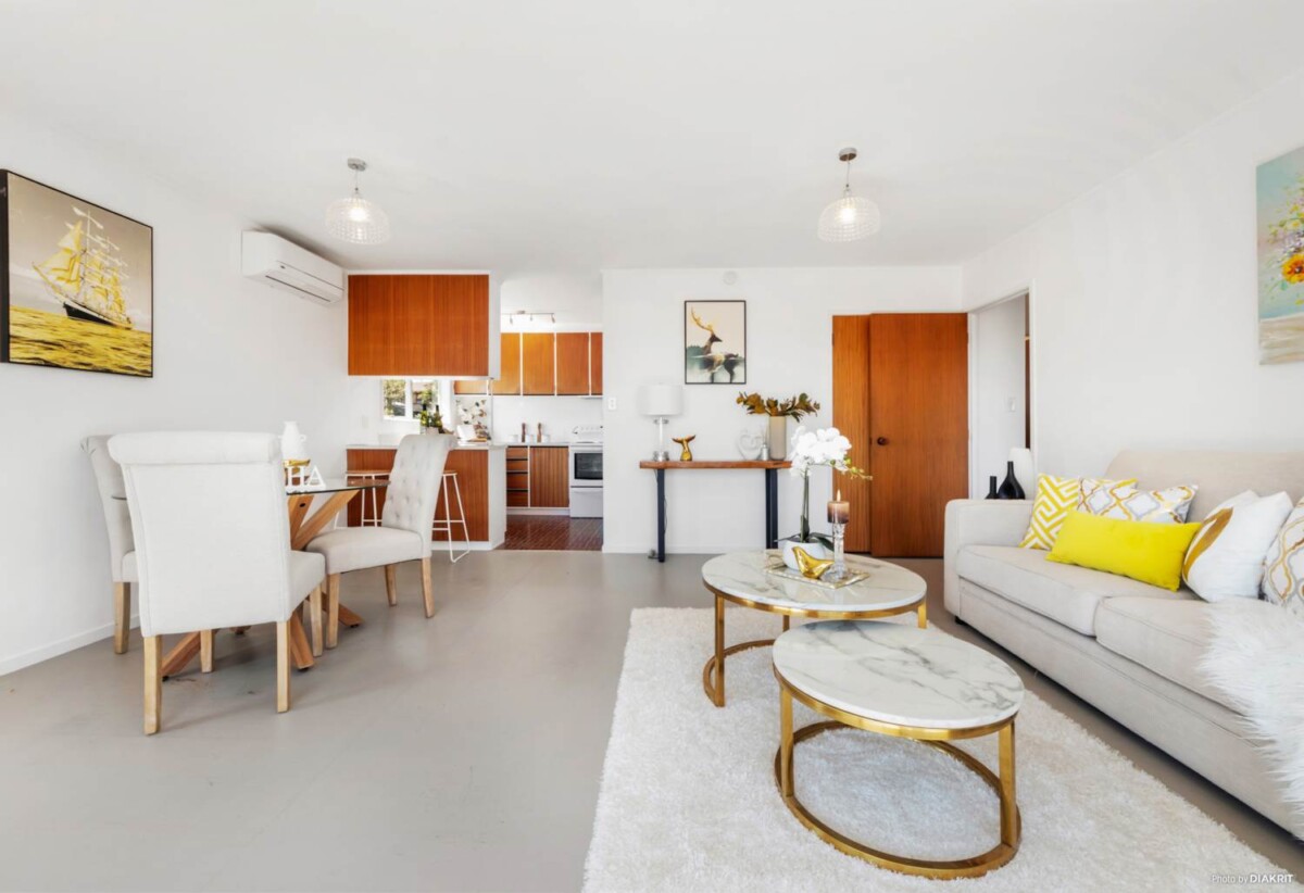 2/6 Benygloe Place, Highland Park, Auckland