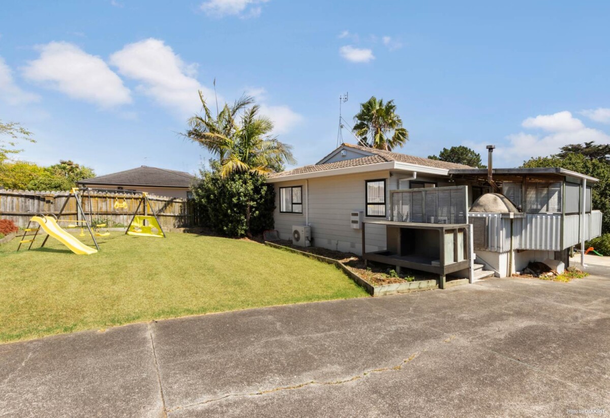 41 De Quincey Terrace, Highland Park, Auckland