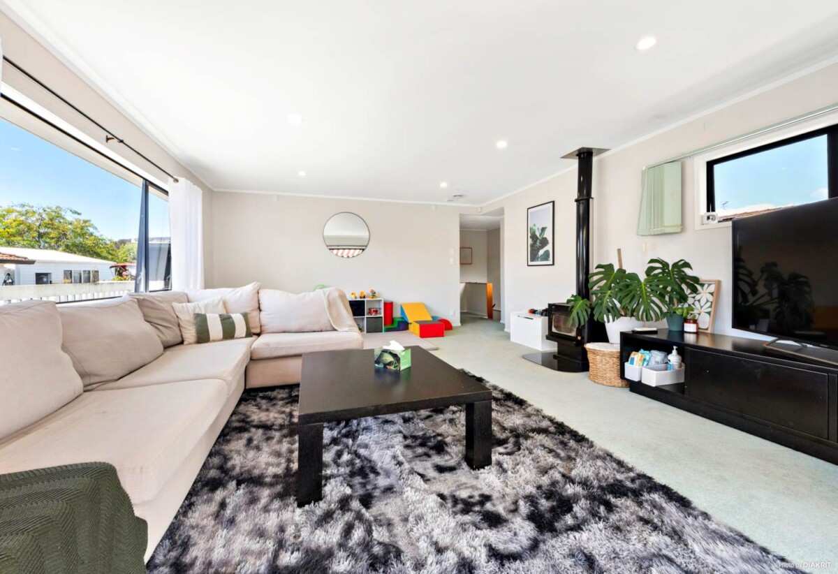 41 De Quincey Terrace, Highland Park, Auckland