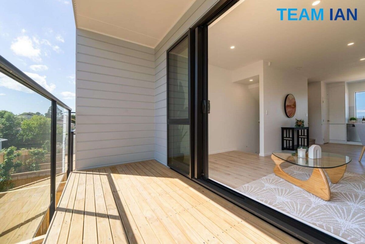 4/11 Kayle Glen West Harbour, Auckland