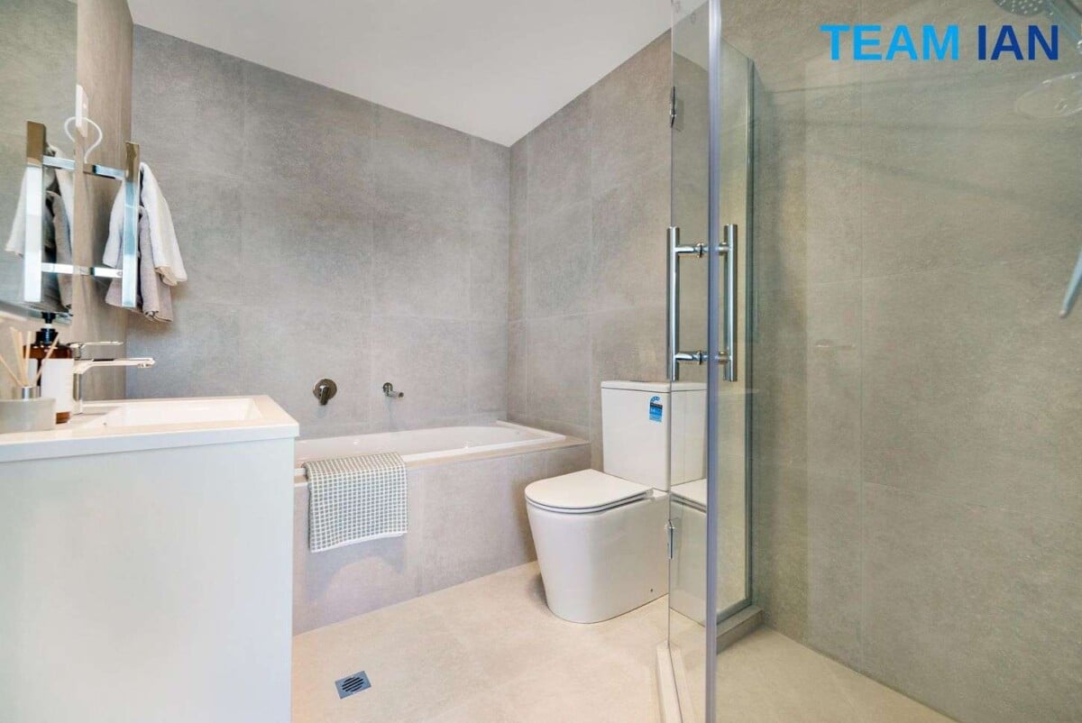 4/11 Kayle Glen West Harbour, Auckland
