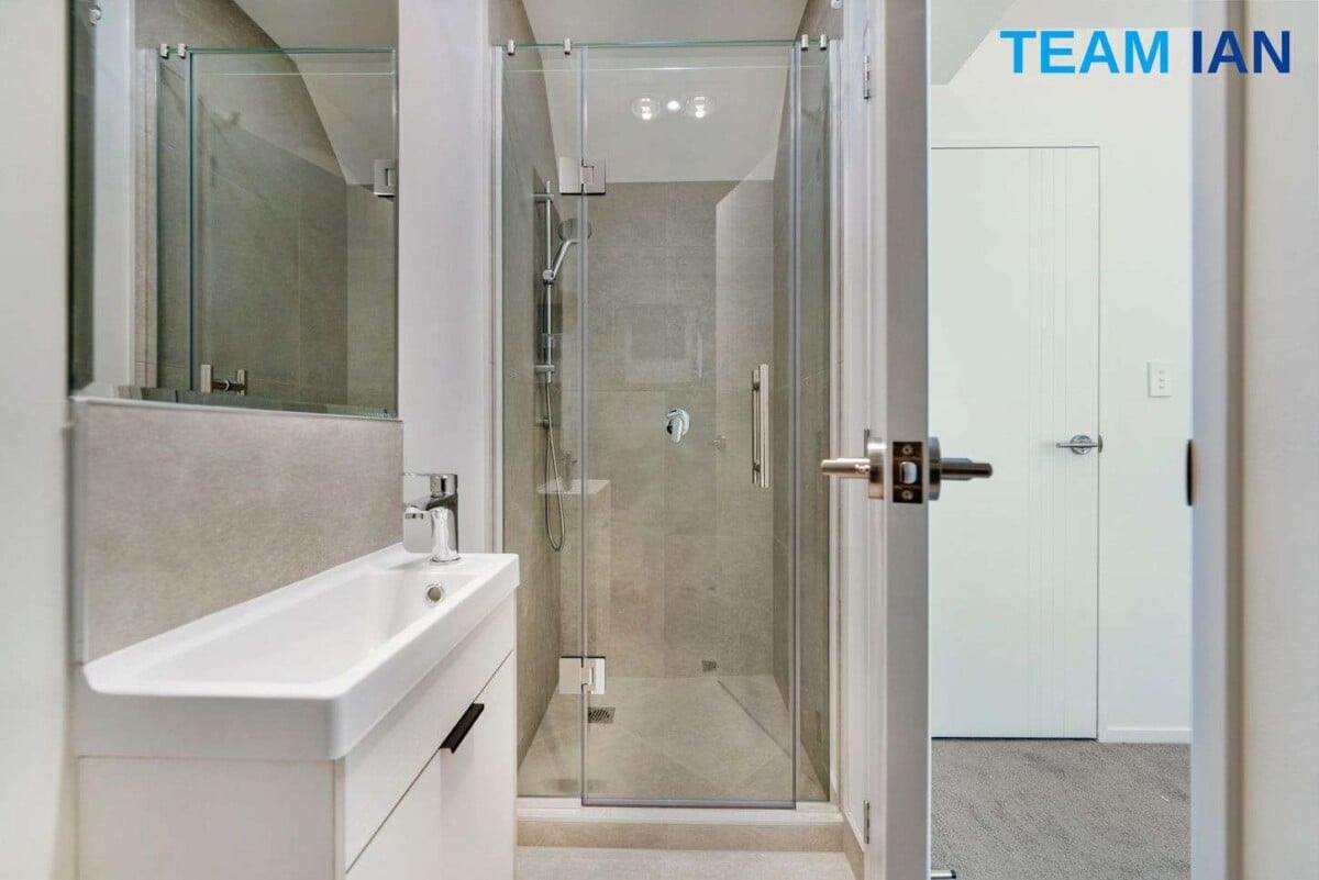 4/11 Kayle Glen West Harbour, Auckland