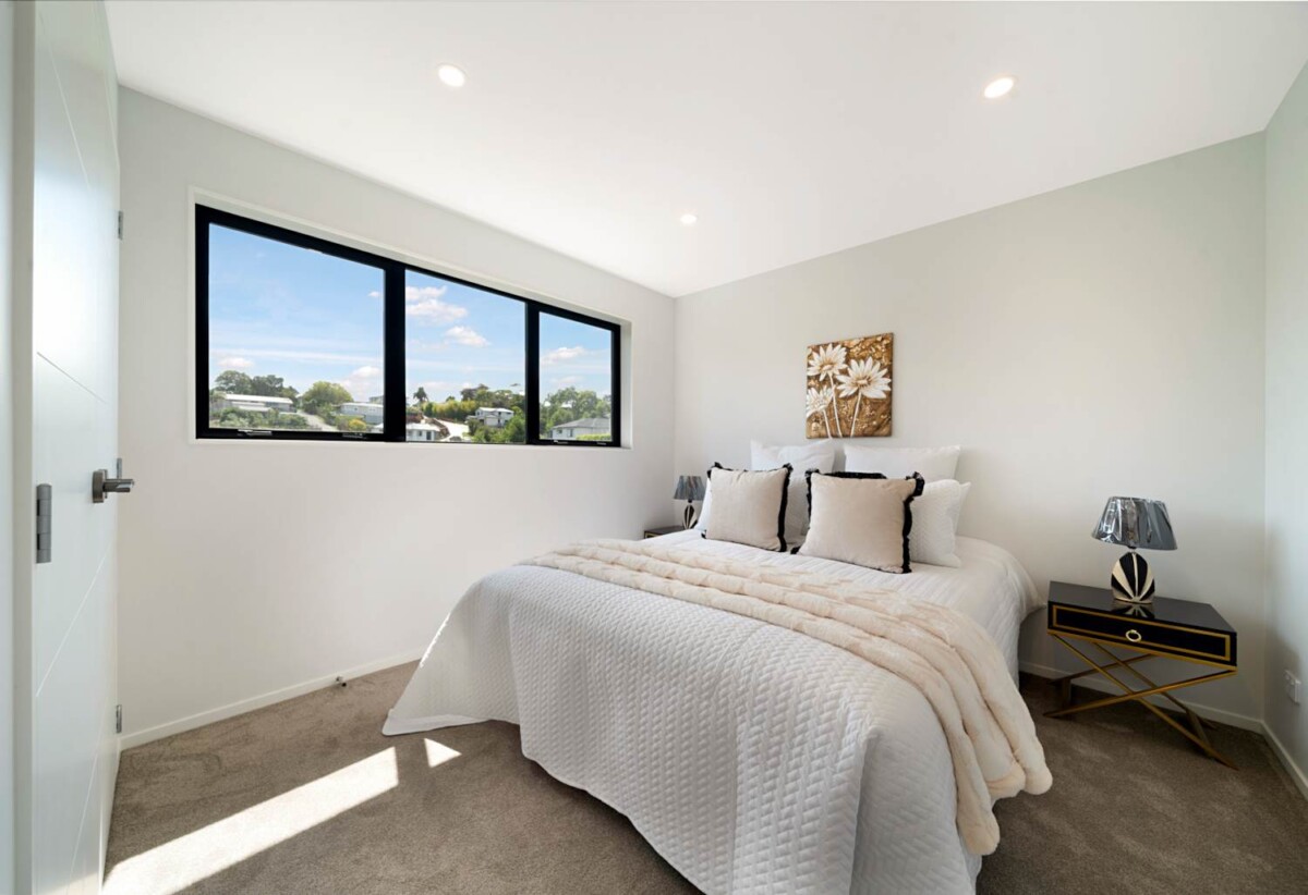 16 Mara Way Sunnyvale Auckland