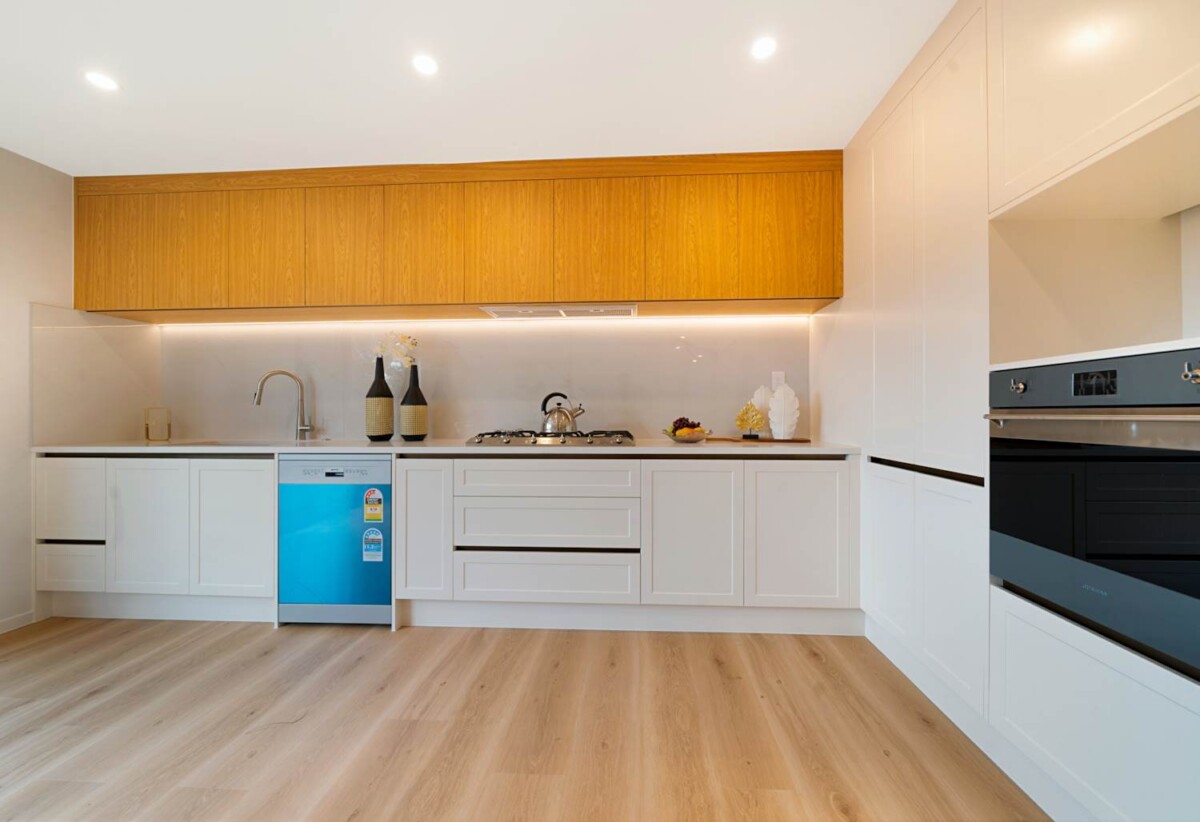 16 Mara Way Sunnyvale Auckland