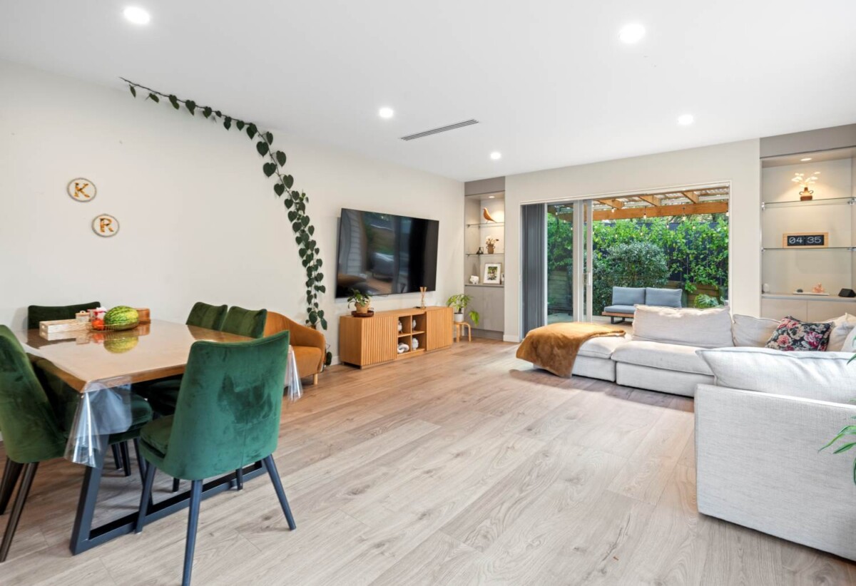 9 Tihema Lane, Westgate, Auckland