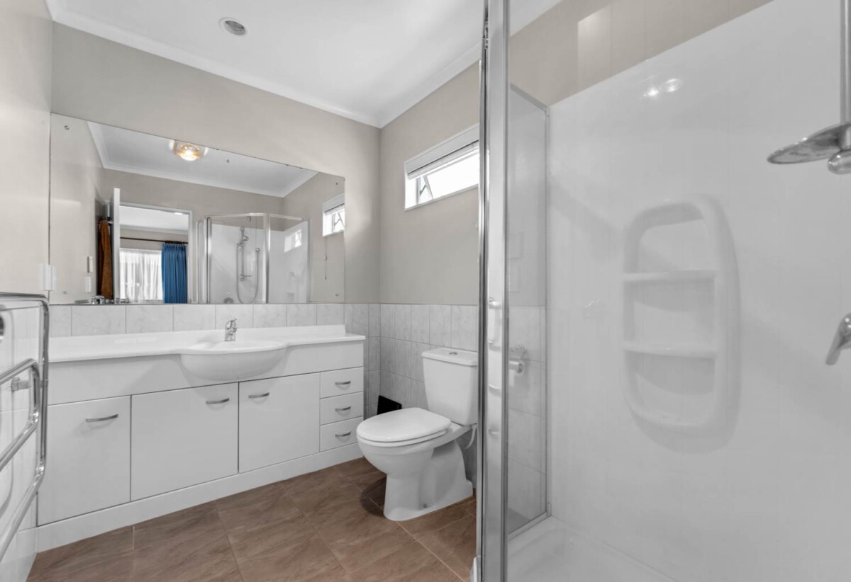 33 Malahide Drive, Flat Bush, Auckland