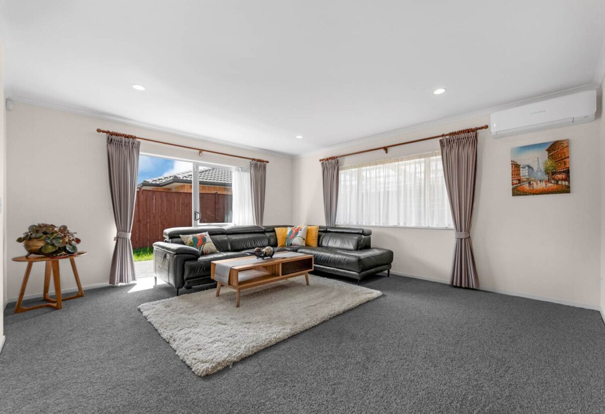 33 Malahide Drive, Flat Bush, Auckland