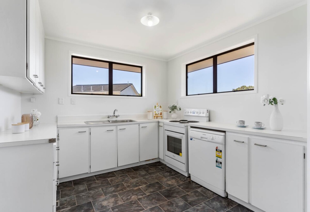 3/164 Prince Regent Drive, Half Moon Bay, Auckland