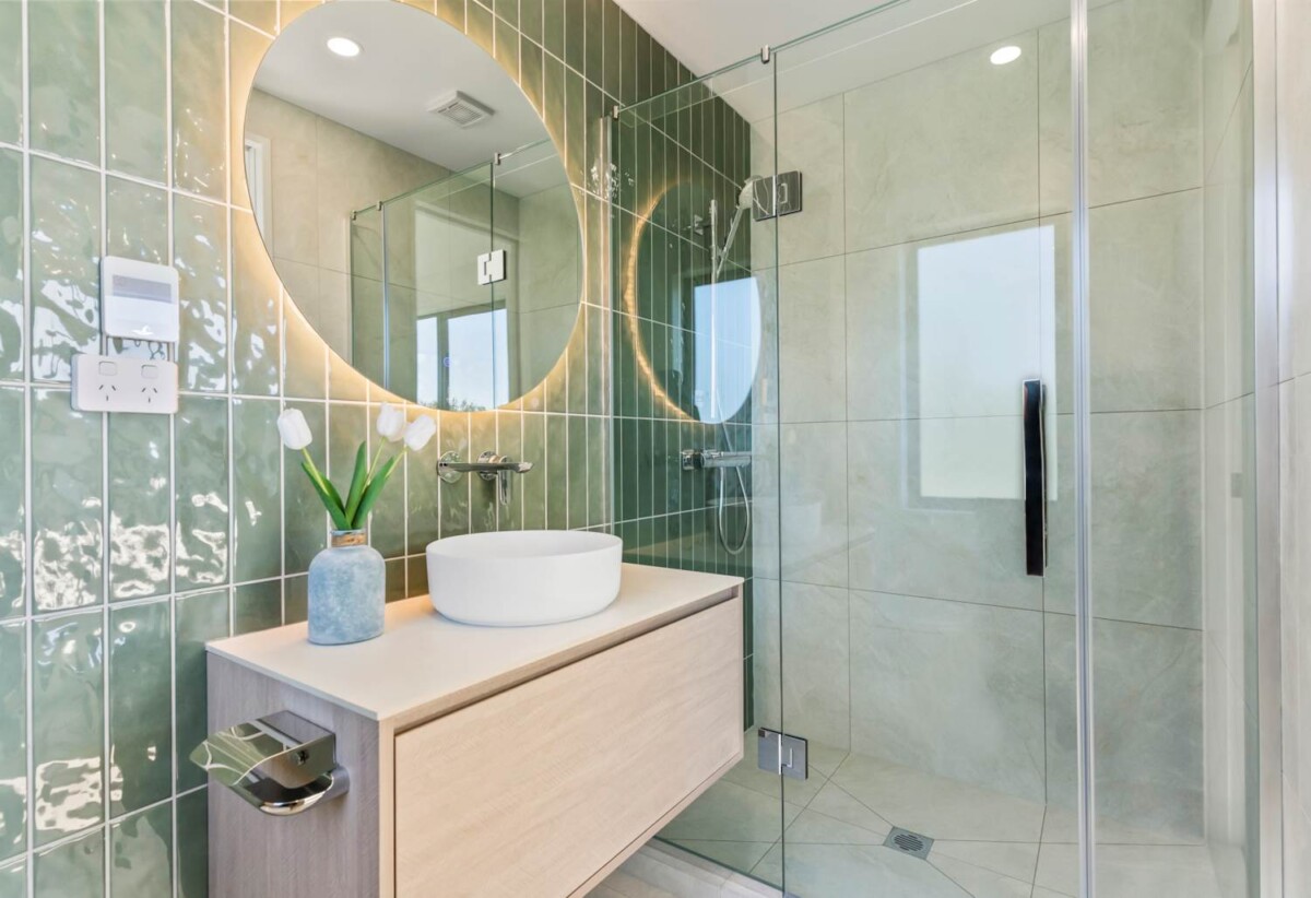 21B Knights Road, Rothesay Bay, Auckland
