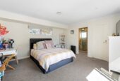 11 & 11A Quibray Place, Botany Downs, Auckland