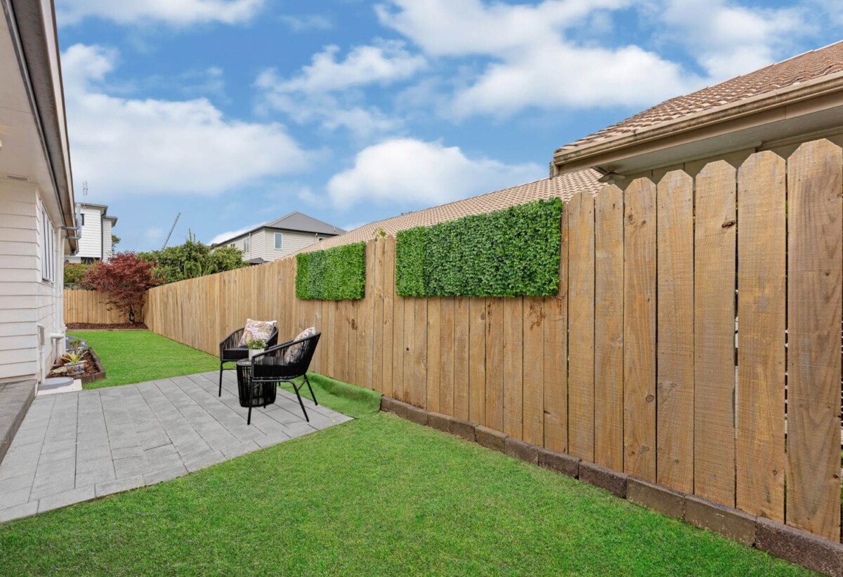 8 Headcorn Place, Botany Downs, Auckland
