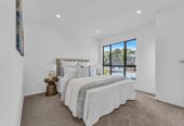 8E Jenanne Place, Totara Vale, Auckland