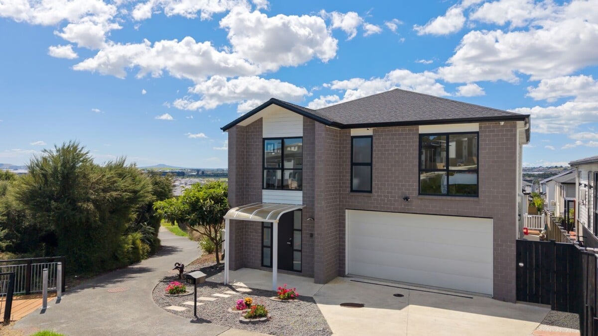 10 Ripa Street, Flat Bush, Auckland