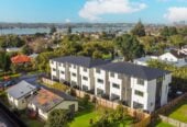 Enquiries Over $900,000, Ignore the C.V.! Selling below CV ( CV$1.125M), 158m2 brandnew freehold 4 beds 3.5 baths home with garage, close to schools, shops, supermarket, parks, 37D Erima Avenue, Point England, Auckland