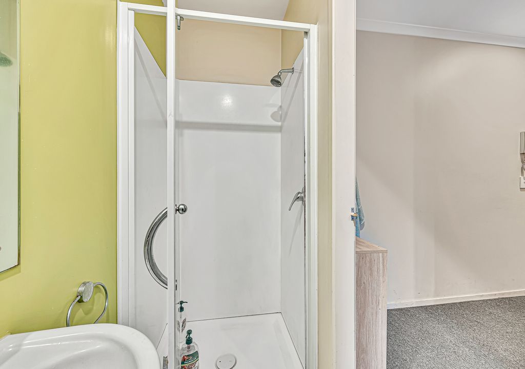 Double Grammar school zone, 24m2 Freehold 1 bed 1 bath Studio apartment, 1.1 km to Auckland Girls’ Grammar School, 1.7 km to Auckland Grammar, 410/47 Wakefield Street Auckland Central, Auckland