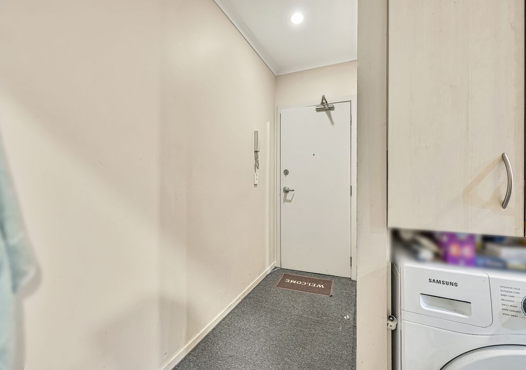 Double Grammar school zone, 24m2 Freehold 1 bed 1 bath Studio apartment, 1.1 km to Auckland Girls’ Grammar School, 1.7 km to Auckland Grammar, 410/47 Wakefield Street Auckland Central, Auckland
