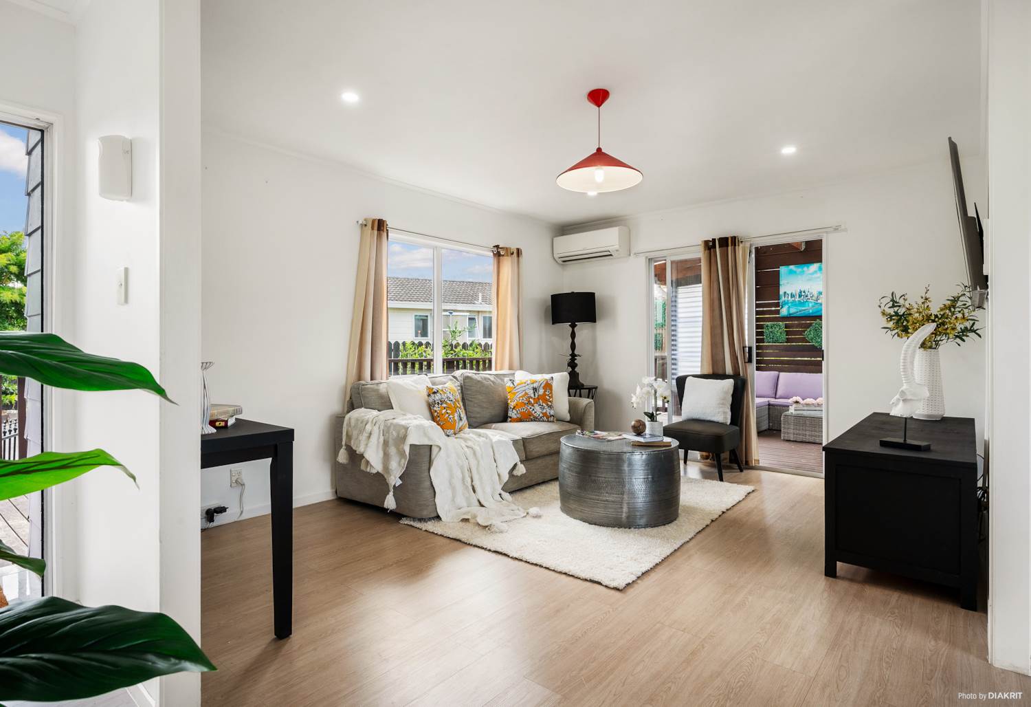 Renovated, Self-Powered Home, 18B Trimdon Street, Randwick Park, Auckland